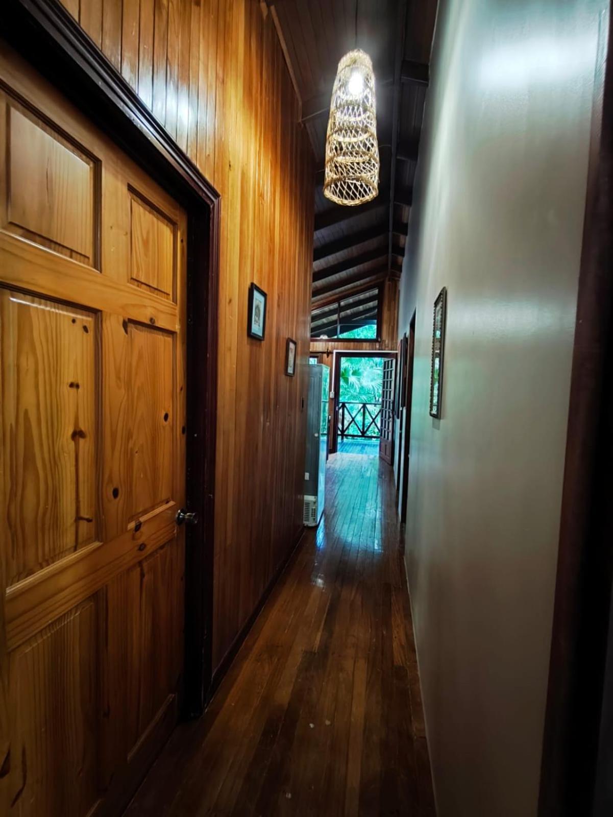 Avita Lodge Quesada  Екстер'єр фото